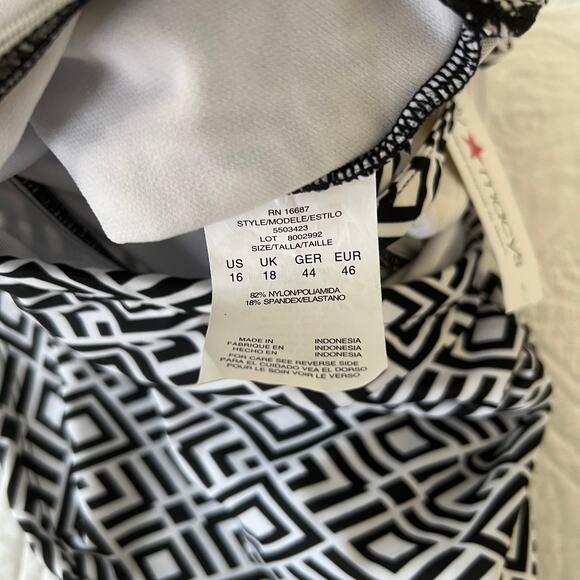Swim Solutions Twister Tankini Top Tummy Control Black White Diamond Geo 16 NWT - Picture 7 of 7